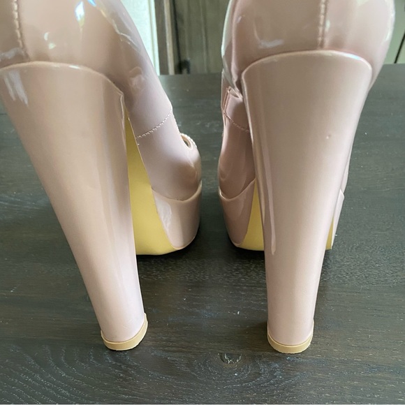 Chris-T Women’s Chunky Heels - Picture 4 of 7